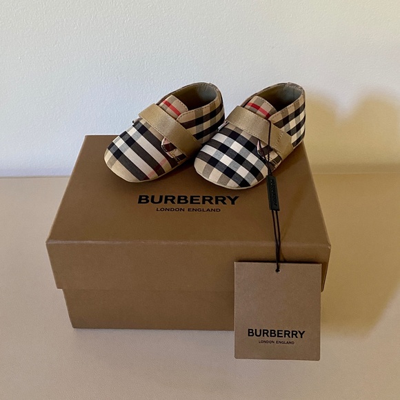 Burberry Infant Vintage Check Round Toe Sneakers size US1.5 / EU17 / 6-9… - Picture 9 of 14
